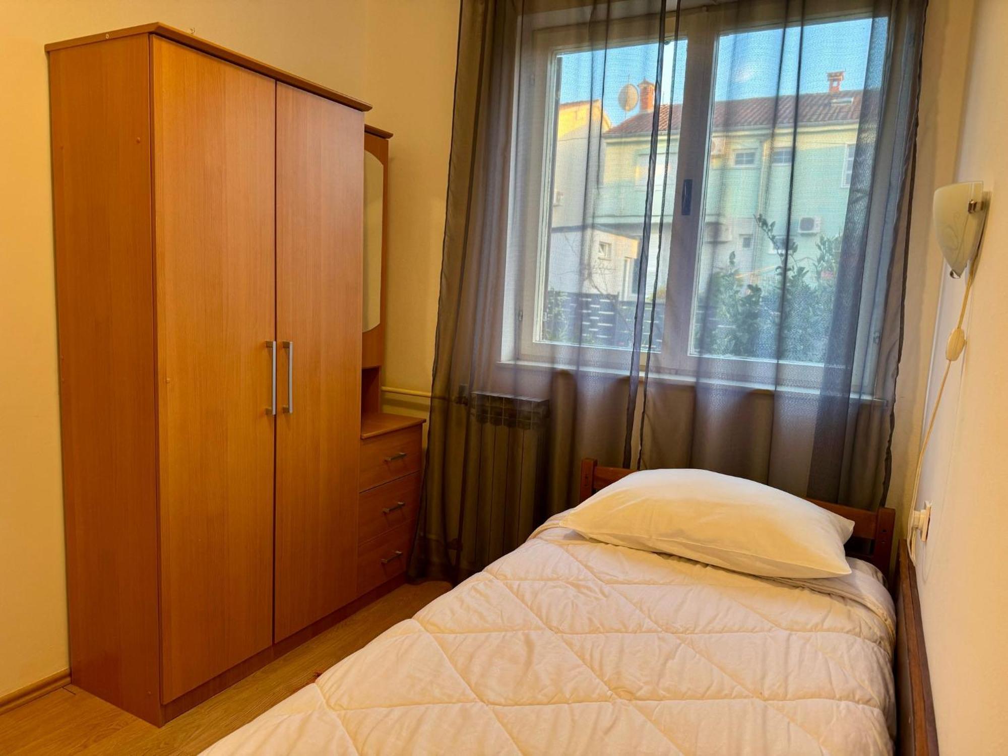 Apartments Nives Пореч Экстерьер фото