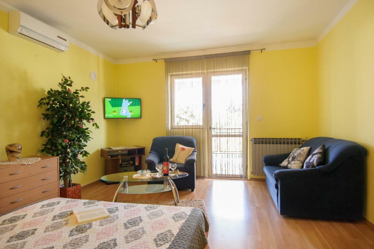 Apartments Nives Пореч Экстерьер фото