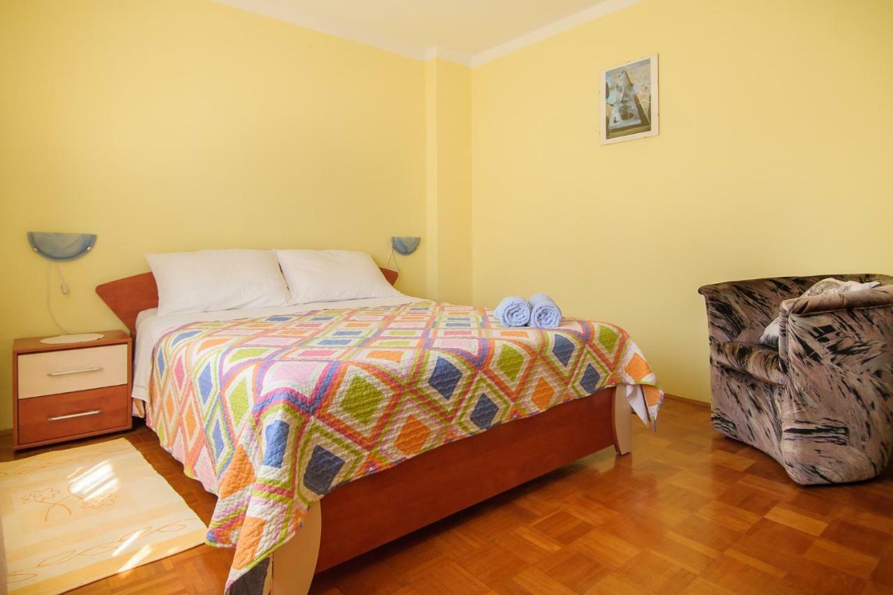 Apartments Nives Пореч Экстерьер фото
