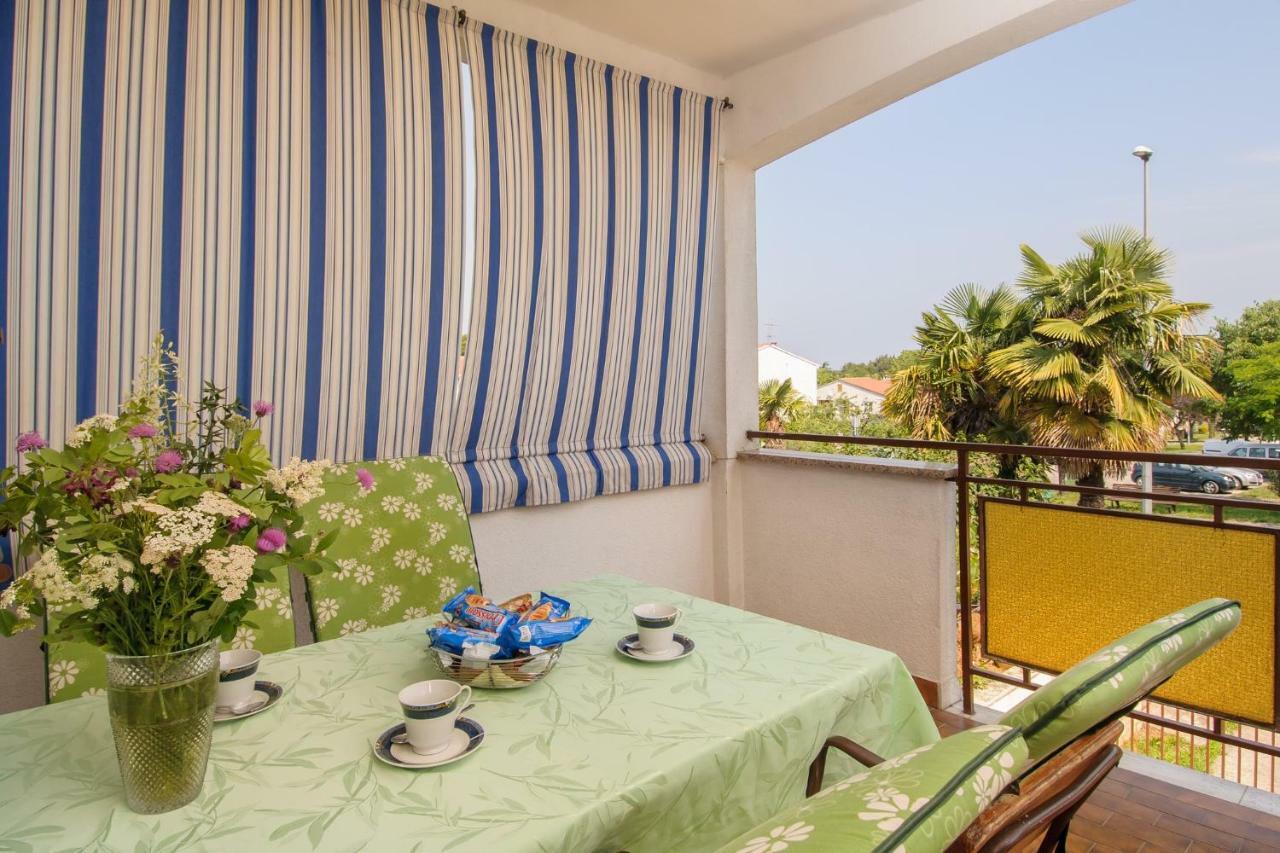 Apartments Nives Пореч Экстерьер фото